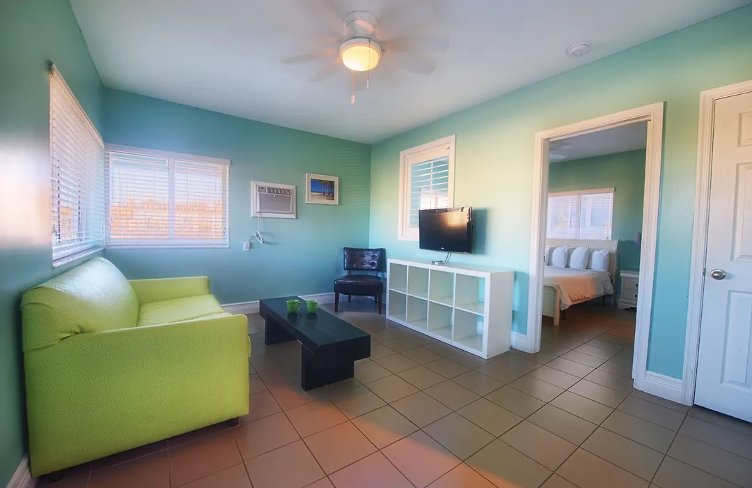 Hollywood Beachside Boutique Suite-1